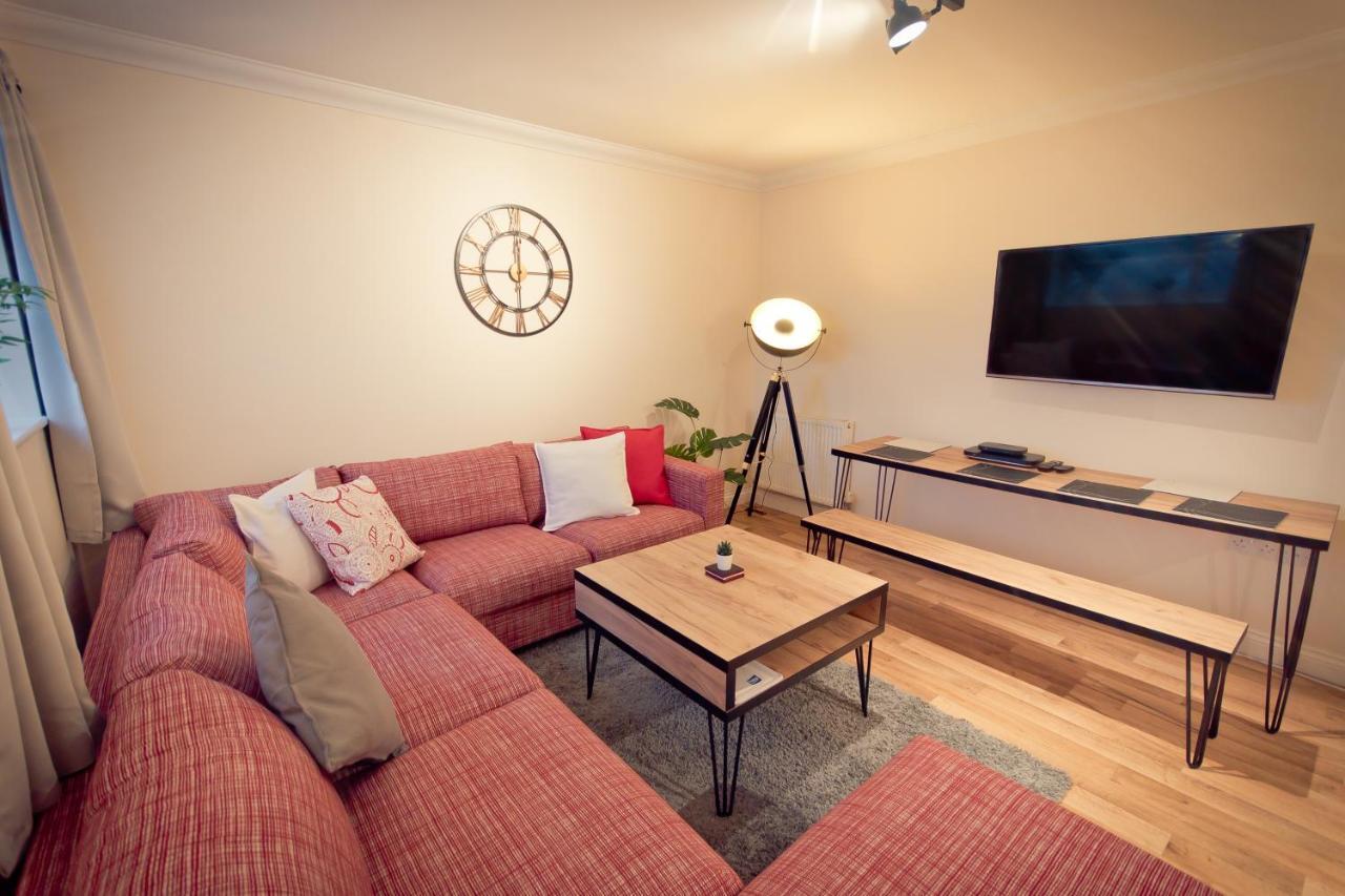 Top View 2 Bedroom Apartments Plymouth Bagian luar foto