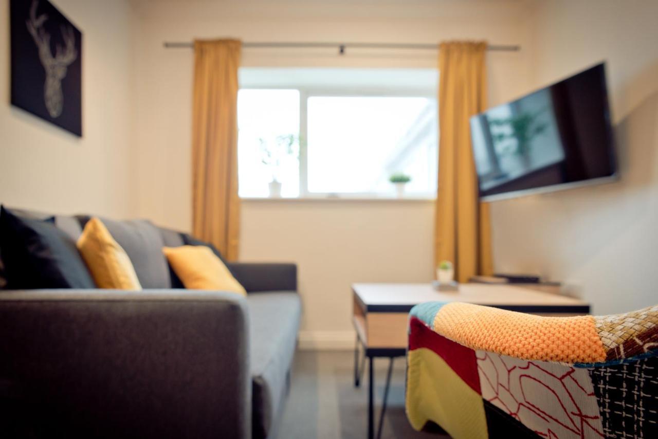 Top View 2 Bedroom Apartments Plymouth Bagian luar foto